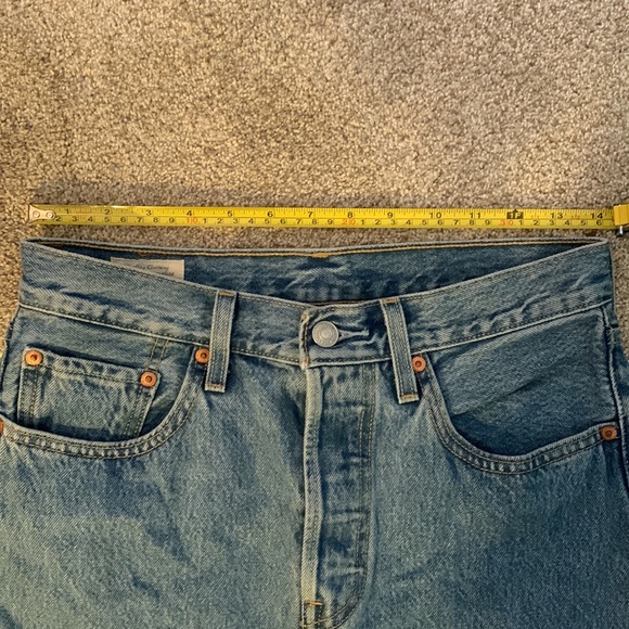 Levi’s 501 Jeans - Picture 6 of 8